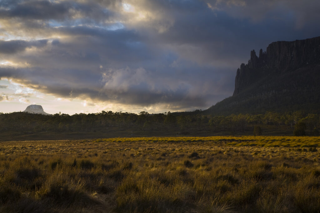 Australia, Tasmania, Cradle Mt - Lake St Clair National Park. Mount Oakleigh seen from New Pelion Hut on the Overland Track
