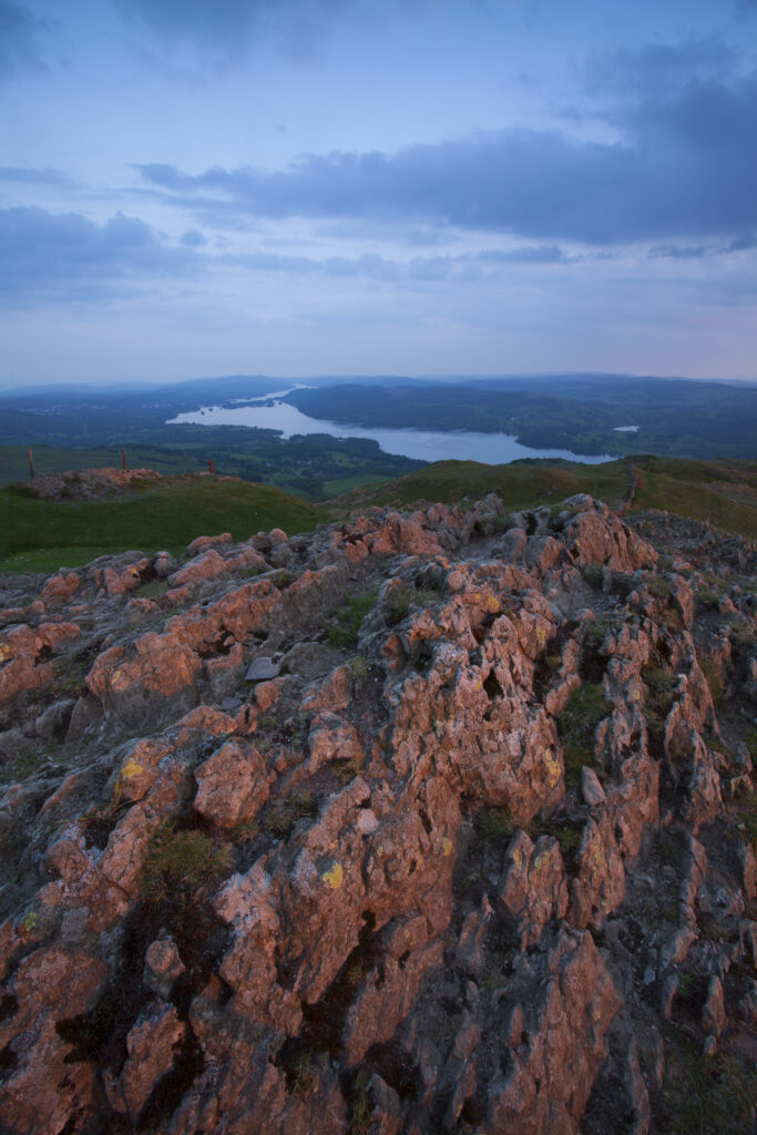 England, Cumbria, Lake District National Park. Looking towards Lake Windermere from Wansfell Pike, part of Caudale Moor.