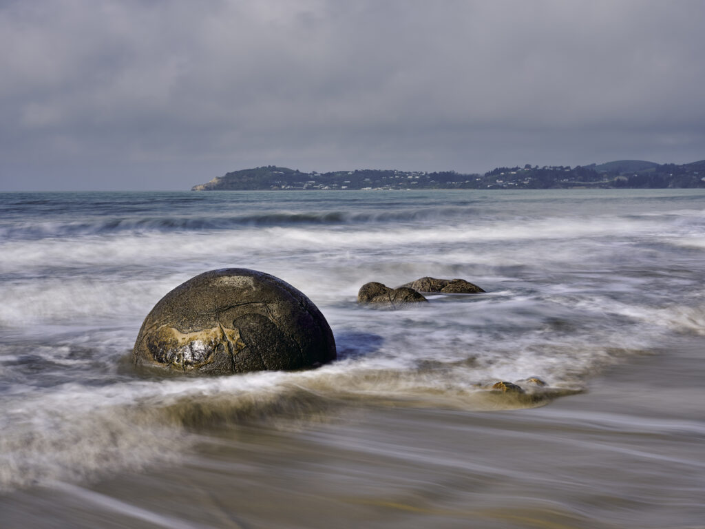 New Zealand, Otago, Moeraki Boulders. The famous spherical Moeraki boulders on the North Otago coast.