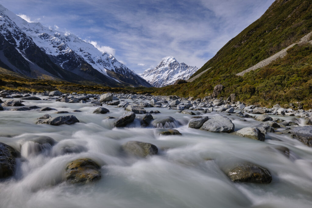 New Zealand, South Island, Aoraki / Mount Cook National Park. Mount Cook, New Zealands highest mounatin, and the Southern Alps viewed from the Hooker Valley.