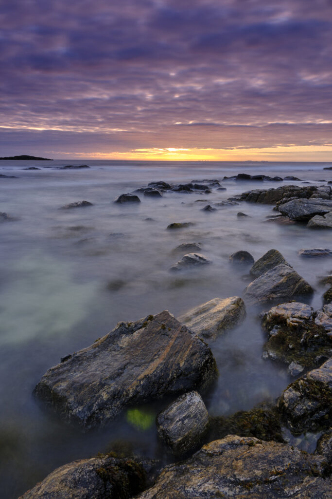 Scotland, Isle of North Uist, Traigh Stir. Sunset at Traigh Stir beach, near Hosta on the Isle of North Uist.