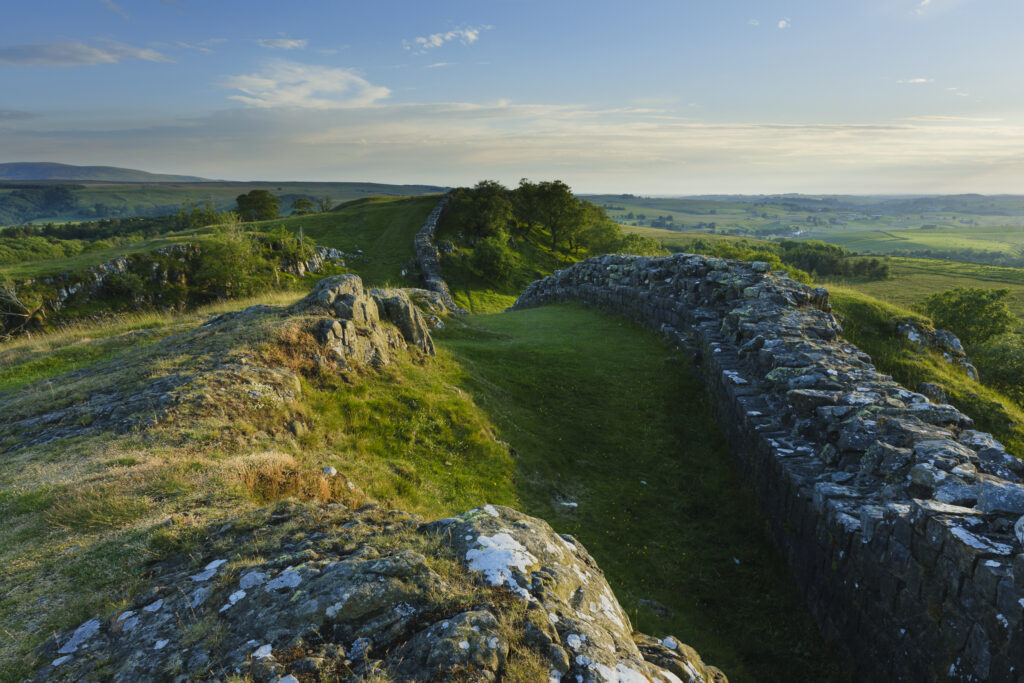 England, Northumberland, Hadrian's Wall. A dramatic stretch of Hadrians Wall running along the Walltown Craggs.