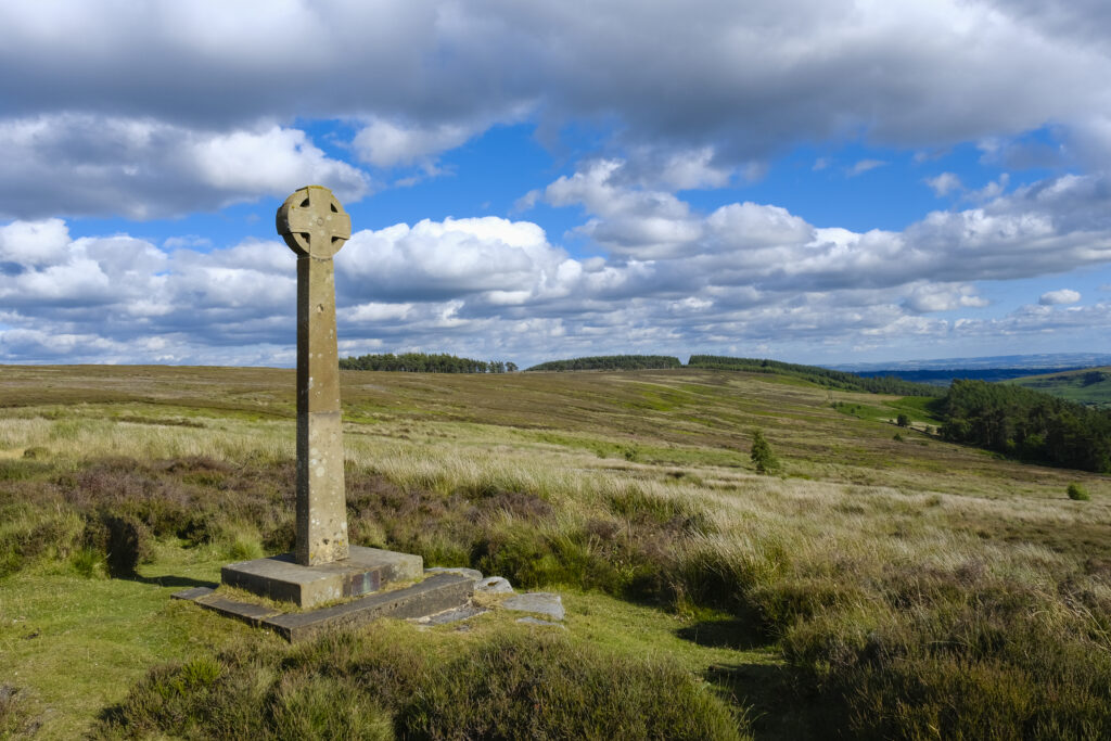 England, North Yorkshire, North York Moors National Park. Rosedale Millenium Cross, overlooking Rosedale in the North York Moors National Park.