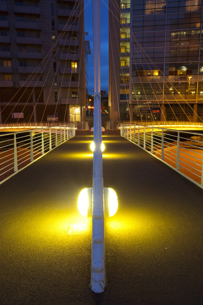 England, Greater Manchester, Manchester. The Trinity Bridge, spanning the banks of the River Irwell near the Lowry Hotel.