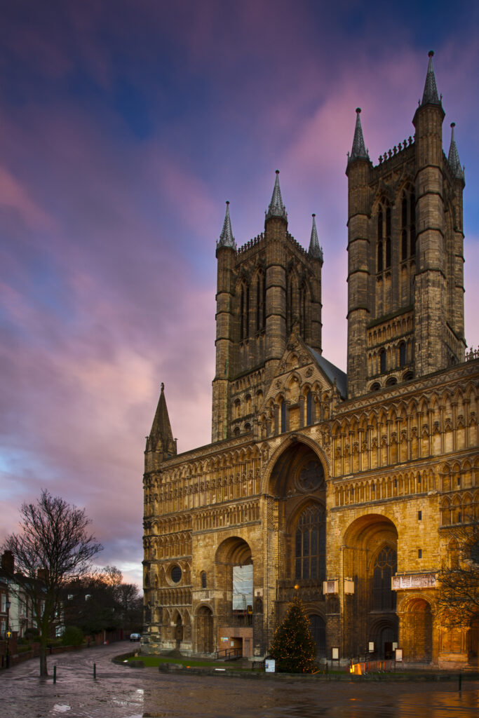 England, Lincolnshire, Lincoln. The main enterance to Lincoln Cathedral in the UK city of Lincoln.