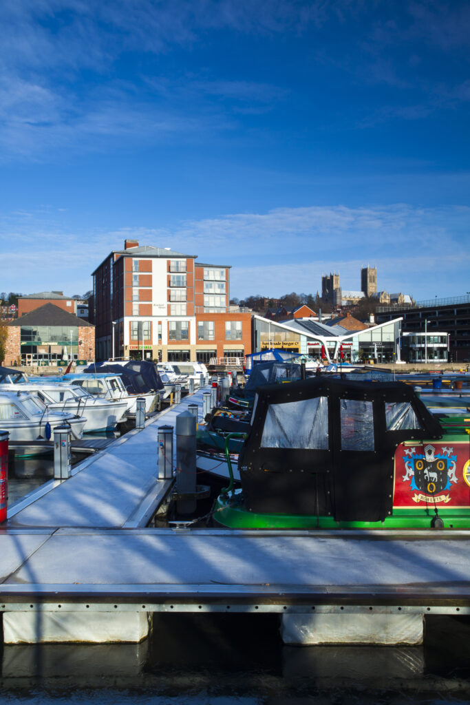 England, Lincolnshire, Lincoln. Brayford Quays, a waterfront development in the City of Lincoln located on the Brayford Pool.