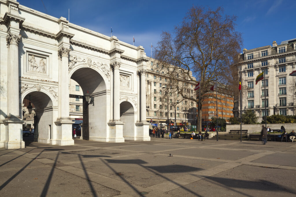 England, London, Marble Arch. Marble Arch monument made of white Carrara marble, located near Hyde Park.