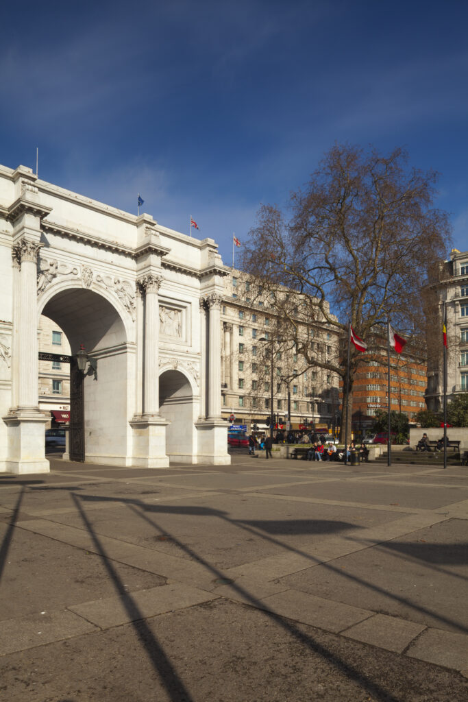 England, London, Marble Arch. Marble Arch monument made of white Carrara marble, located near Hyde Park.