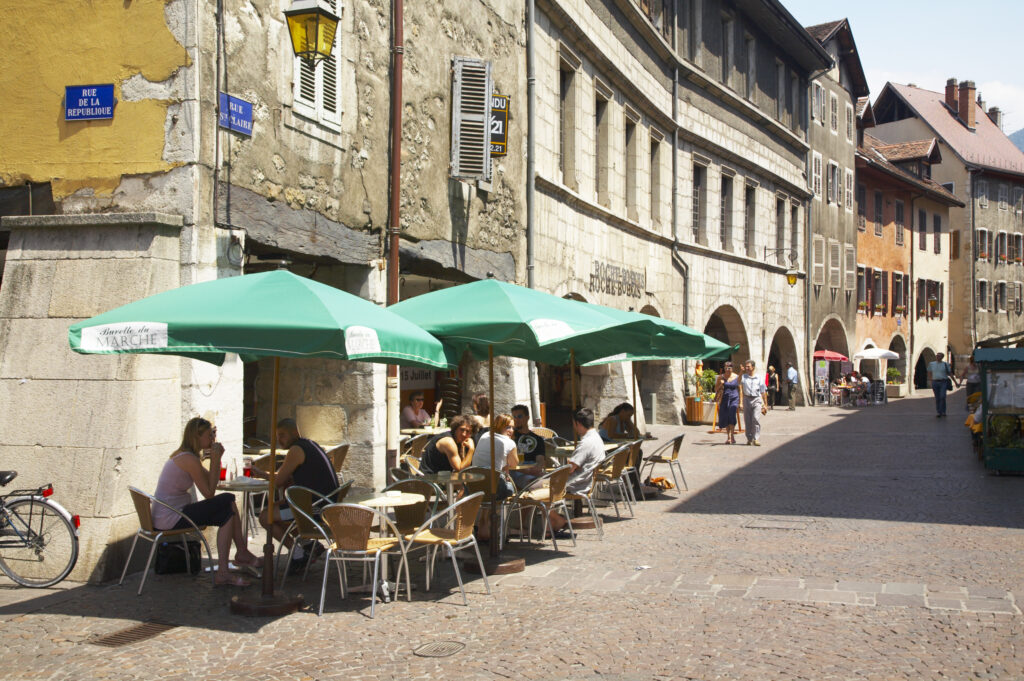 France, Rhône-Alpes, Annecy Street cafe / restuarant situated in a rustic back street within the old town area of Annecy