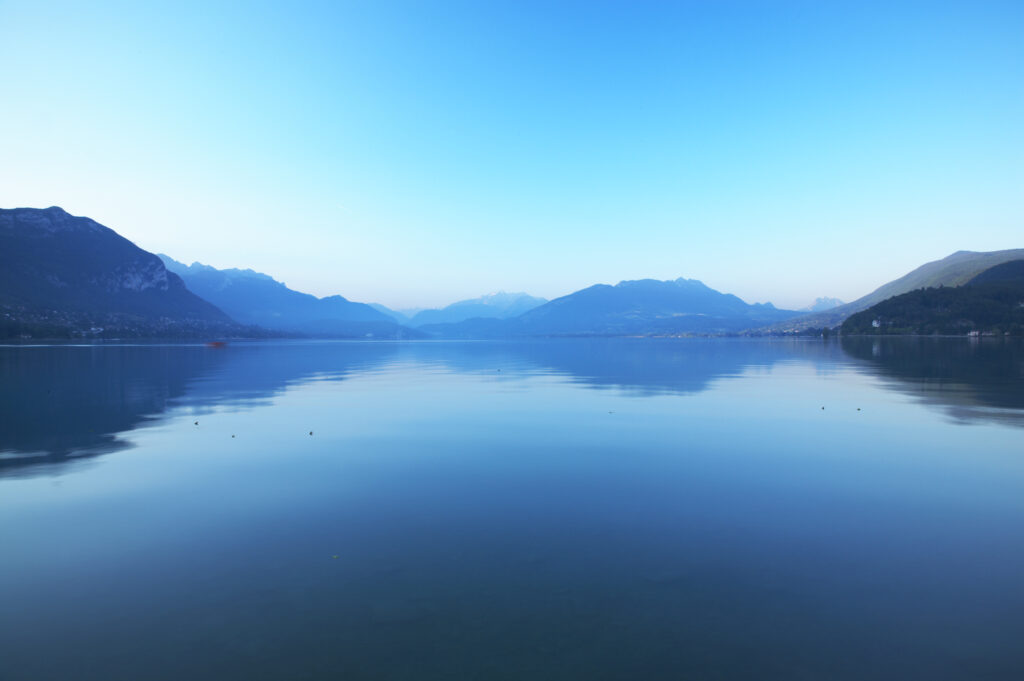 France, Rhône-Alpes, Annecy Dawn looking accross the Lac d'Annecy (Annecy Lake), located near the town of Annecy