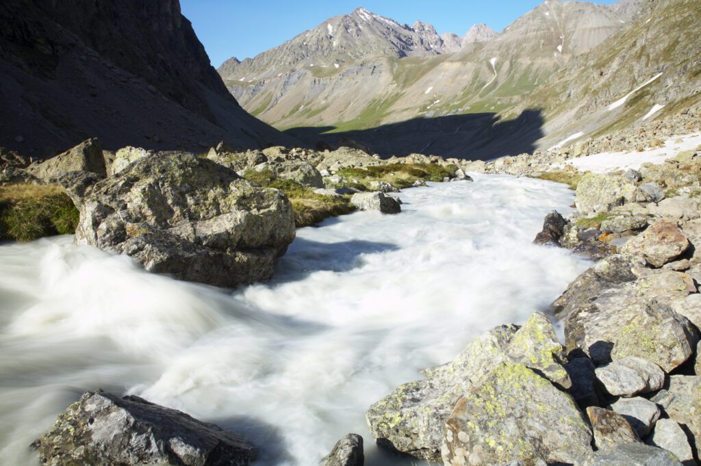 France, Rhône-Alpes, The Ecrins National Park. The fast rapids of the la Romanche river running near the Plan De Valfourone in the Ecrins National Park.