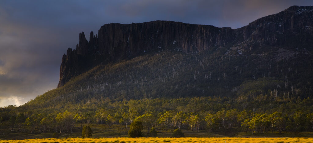 Australia, Tasmania, Cradle Mt - Lake St Clair National Park. Mount Oakleigh seen from New Pelion Hut on the Overland Track