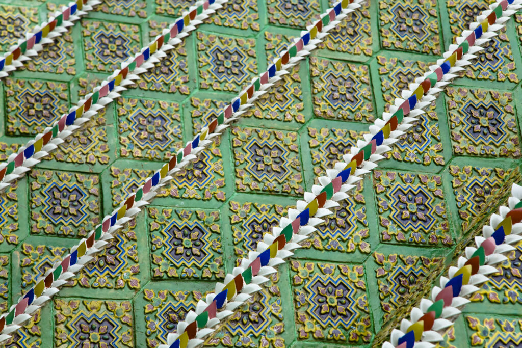 Thailand, Bangkok, The Grand Palace. Close up of a wall of the grand palace.