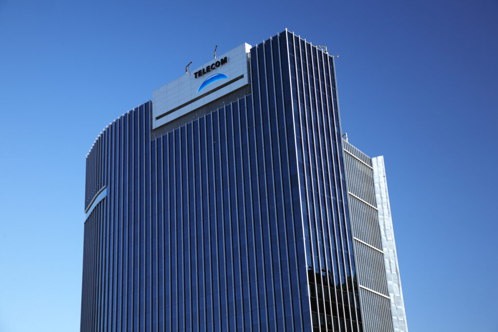 Argentina, Buenos Aires Province, Buenos Aires. Skyscraper in the financial district of the microcentro of Buenos Aires.