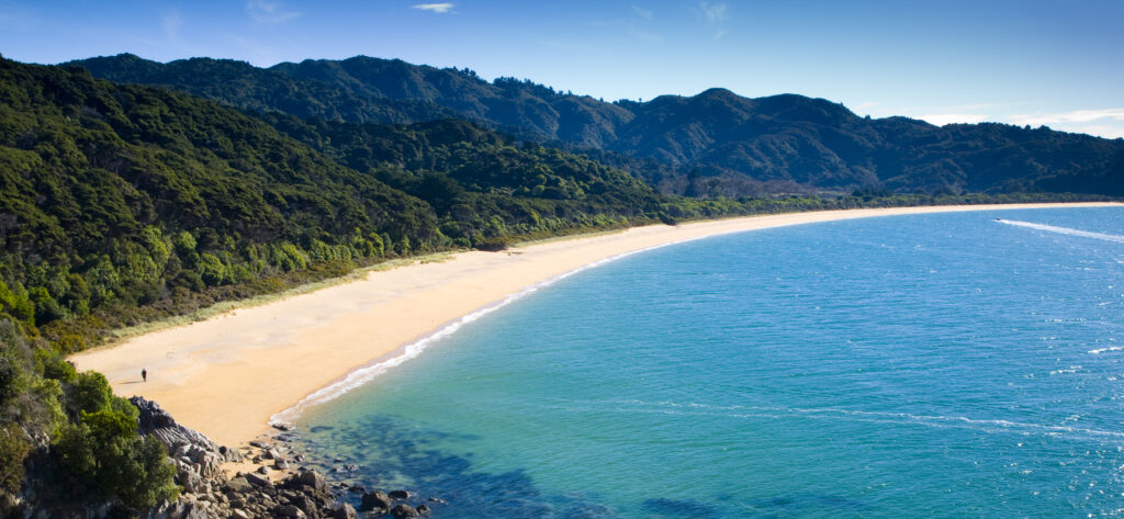 New Zealand, Nelson, Abel Tasman National Park. Goat Bay viewed from Skinner Point, a viewpoint near Totaranui on the Abel Tasman Coast Track.