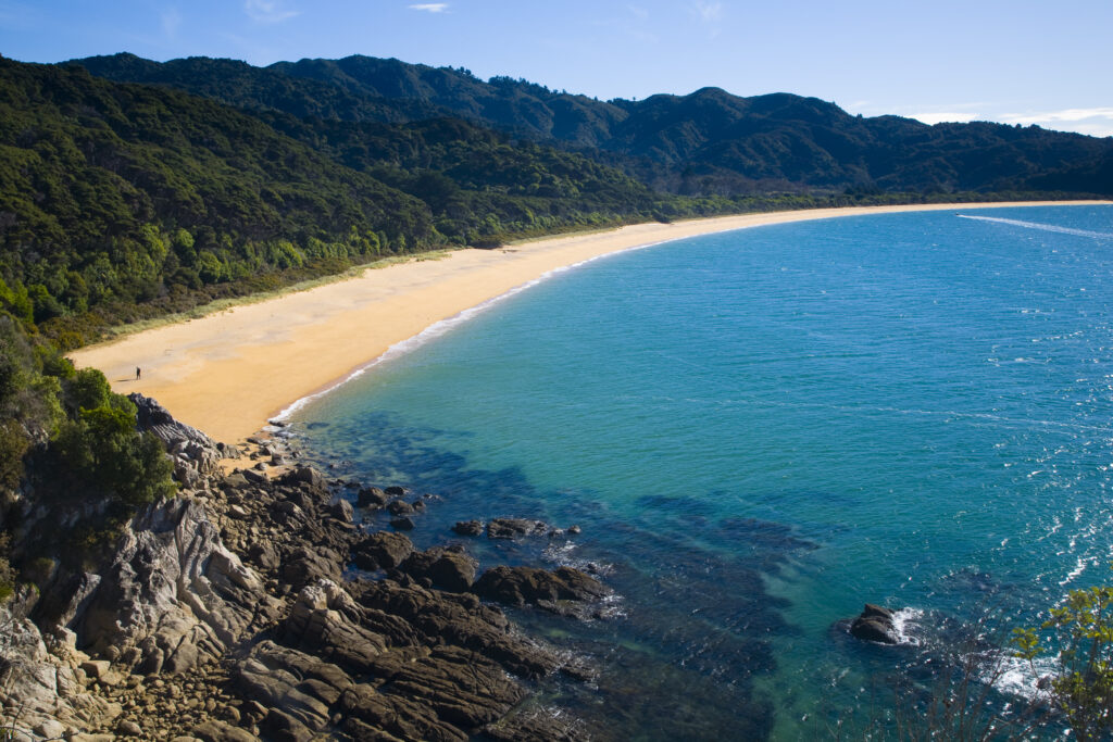 New Zealand, Nelson, Abel Tasman National Park. Goat Bay viewed from Skinner Point, a viewpoint near Totaranui on the Abel Tasman Coast Track.