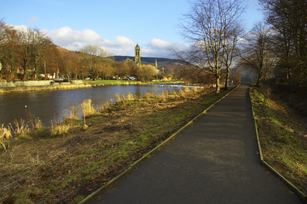 Scotland, Scottish Border, Peebles. Riverside path running by the River Tweed, in the town of Peebles in the Scottish Borders.