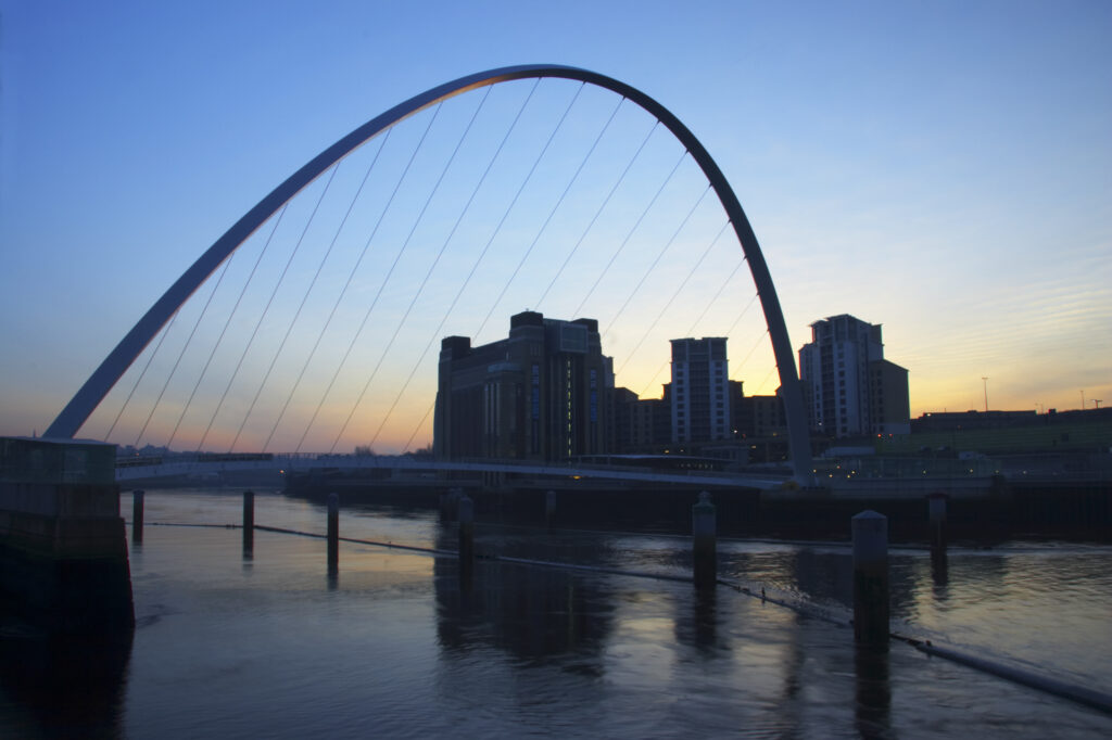England, Tyne & Wear, Newcastle Upon Tyne. The Millennium Bridge and the Baltic, viewed from Newcastle Upon Tyne quayside