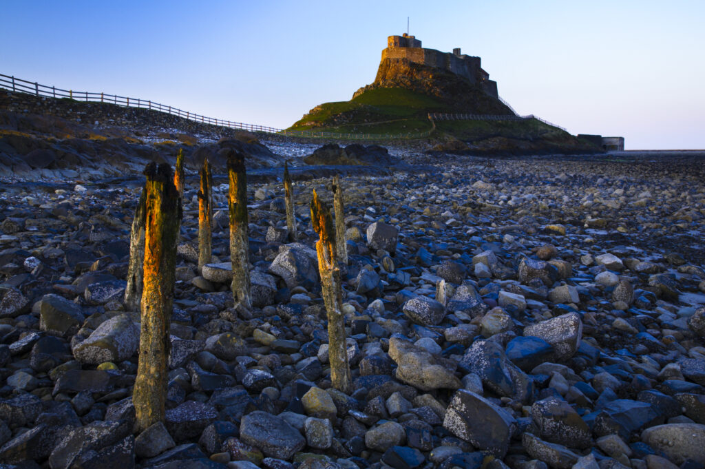 England, Northumberland, Lindisfarne / Holy Island. Lindisfarne Castle (National Trust) located upon Holy Island, part of the Northumberland Heritage Coast.