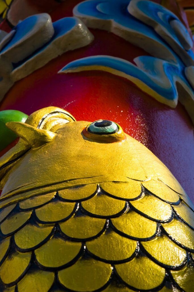 Thailand, Bangkok, Wat Chana Songkram. Colourful detail situated on the wall of a building forming part of the Wat Chana Songkram complex.