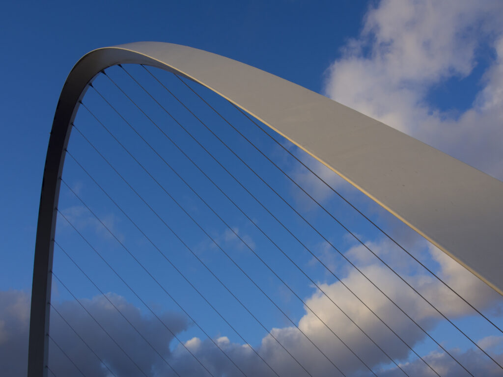 England, Tyne & Wear, Newcastle Upon Tyne. The Millennium Bridge, viewed from the Gateshead quayside.
