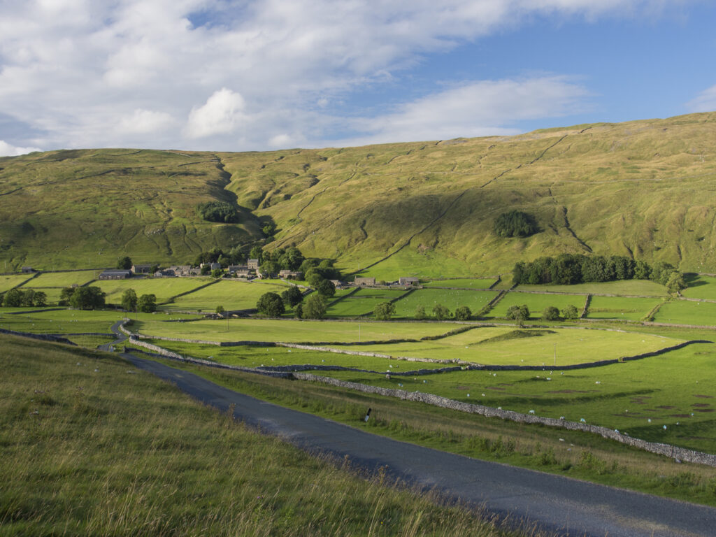 England, Yorkshire, Yorkshire Dales National Park. Littondale and the small yorkshire village of Halton Gill.