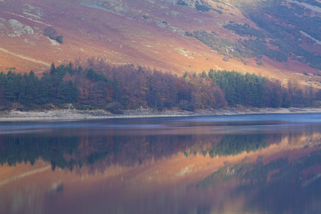 England, Cumbria, Lake District National Park. Looking across the Haweswater Reservoir to the Eastern Fells and mountains.