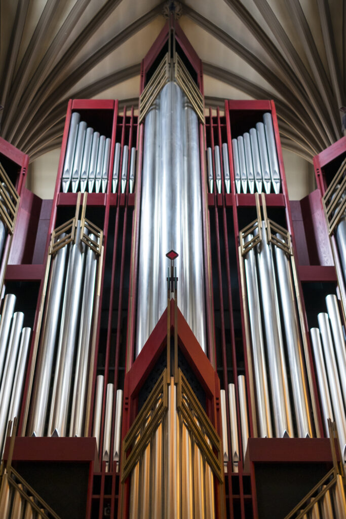 Scotland, Edinburgh, St Giles' Cathedral. Organ pipes in the interior of High Kirk of Edinburgh (St Giles' Cathedral), located on the Royal Mile.