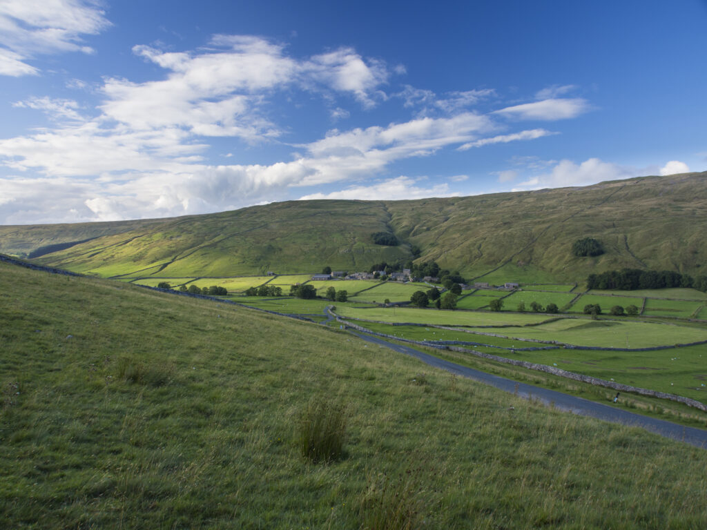 England, Yorkshire, Yorkshire Dales National Park. Littondale and the small yorkshire village of Halton Gill.