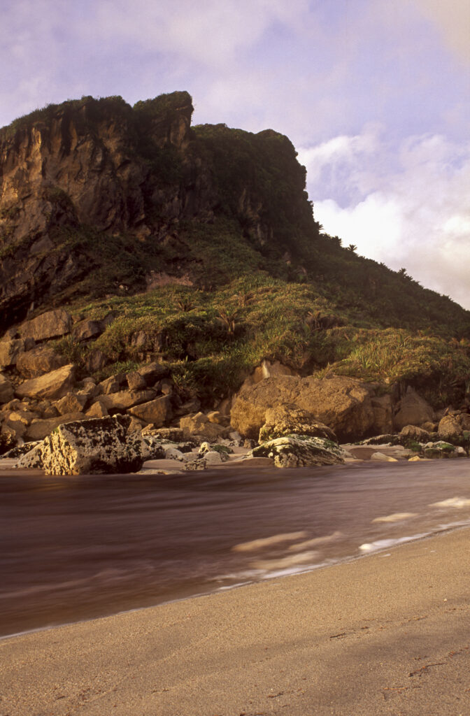 NEW ZEALAND, West Coast, Kahurangi National Park. The mouth of the Kahaihai River flowing towards the Tasman Sea