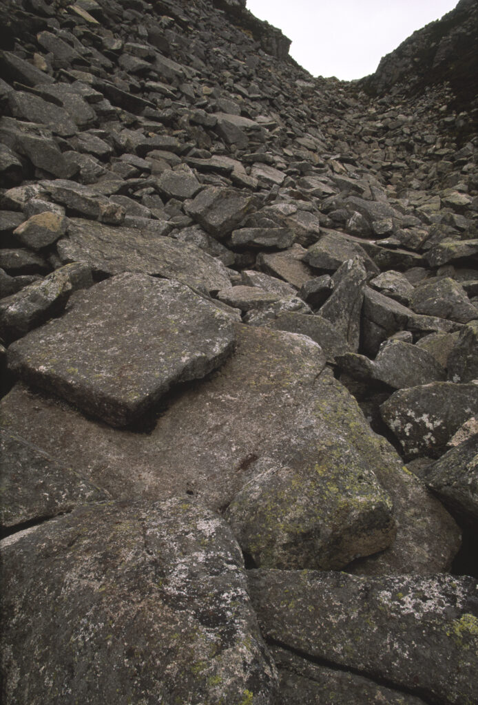 SCOTLAND, Scottish Highlands, Cairngorm National Park. The huge boulders of a hiking route through the Chalamain Gap.