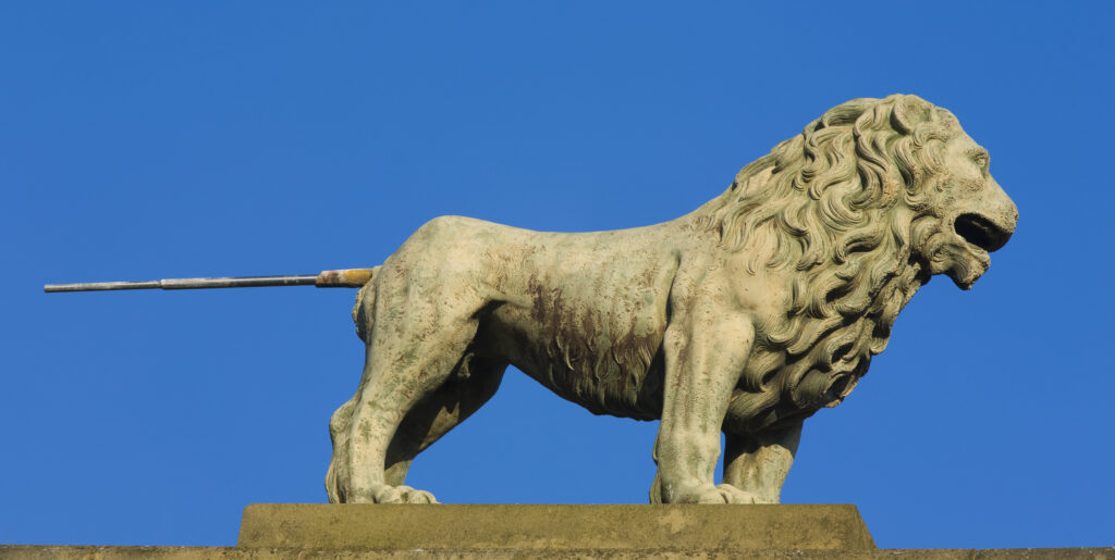 England, Northumberland, Alnwick. Lion Bridge near Alnwick castle which is one of the finest medieval castles to be found in England. Often referred as 'The Windsor of the North', it was also a Harry Potter Movie set.