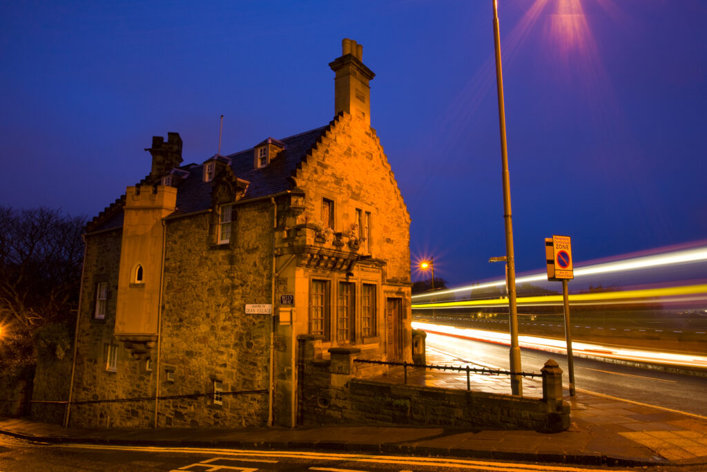 Scotland, Edinburgh, Edinburgh City. Old house on Dean Bridge. The Dean Bridge, designed by Thomas Telford, was opened in 1833 to carry the Queensferry Road over the Dean Gorge.