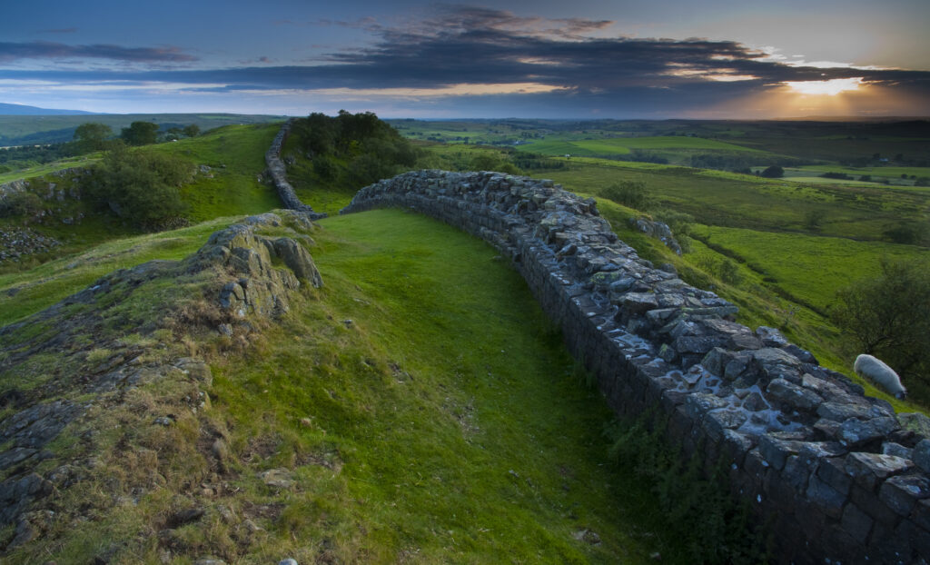 England, Northumberland, Hadrian's Wall. A dramatic stretch of Hadrians Wall running along the Walltown Craggs.