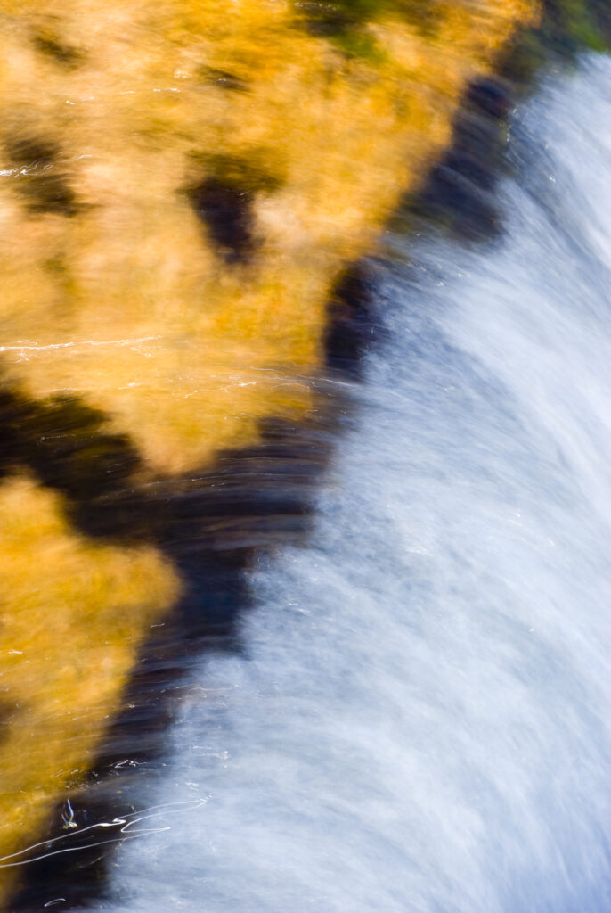 Scotland, Scottish Highlands, Cairngorms National Park. Mountain stream near the Cairngorm mountain in the Cairngorms National Parl.