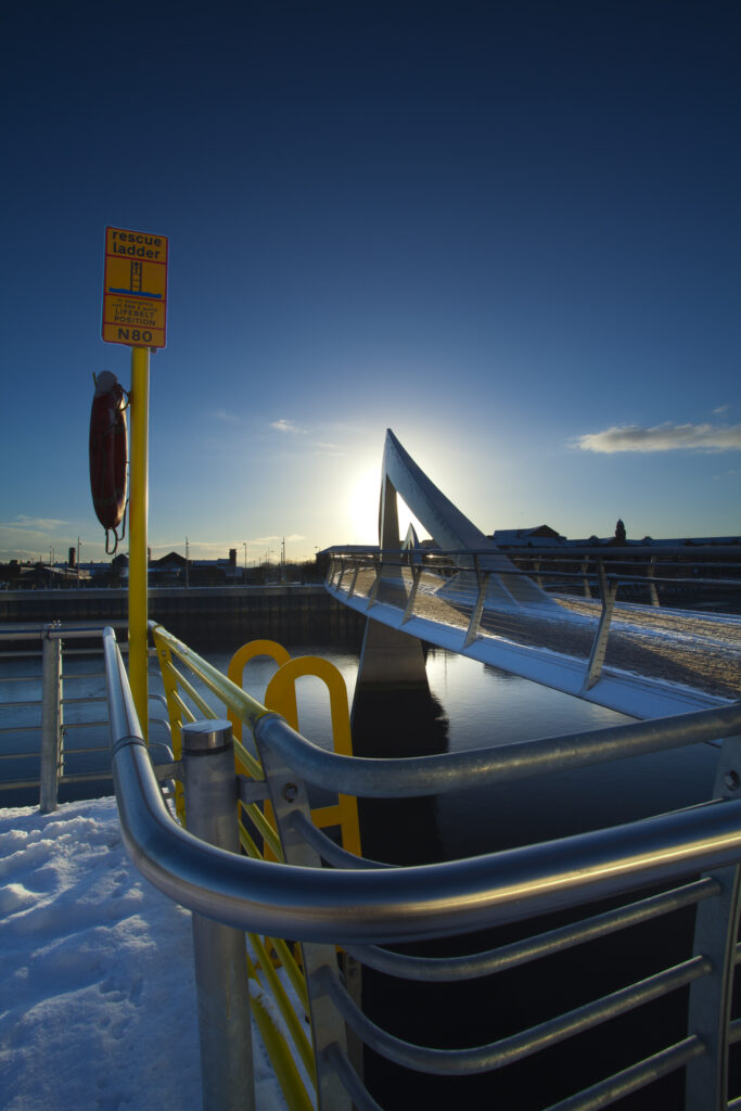 Scotland, Glasgow, Glasgow City. New Broomielaw Tradeston Bridge crossing the River Clyde in Glasgow.