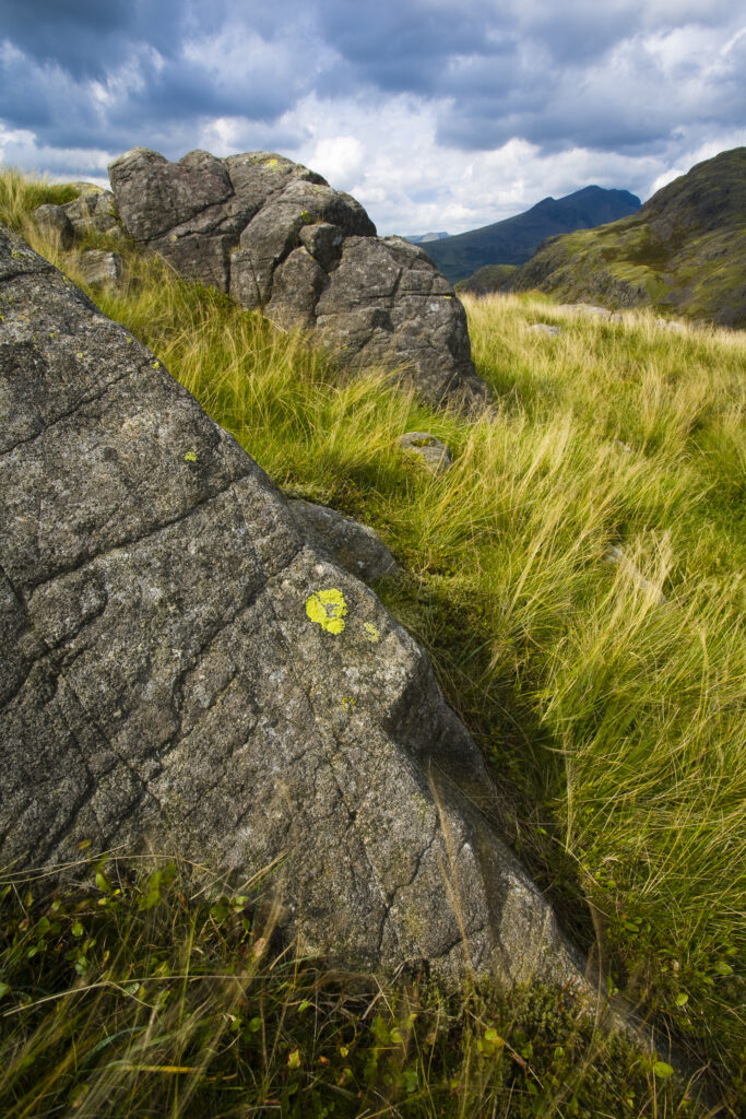 England, Cumbria, Lake District National Park. The wild, rocky outcrop of Peathill Crag near Hardknott Pass in the Western Lake District.