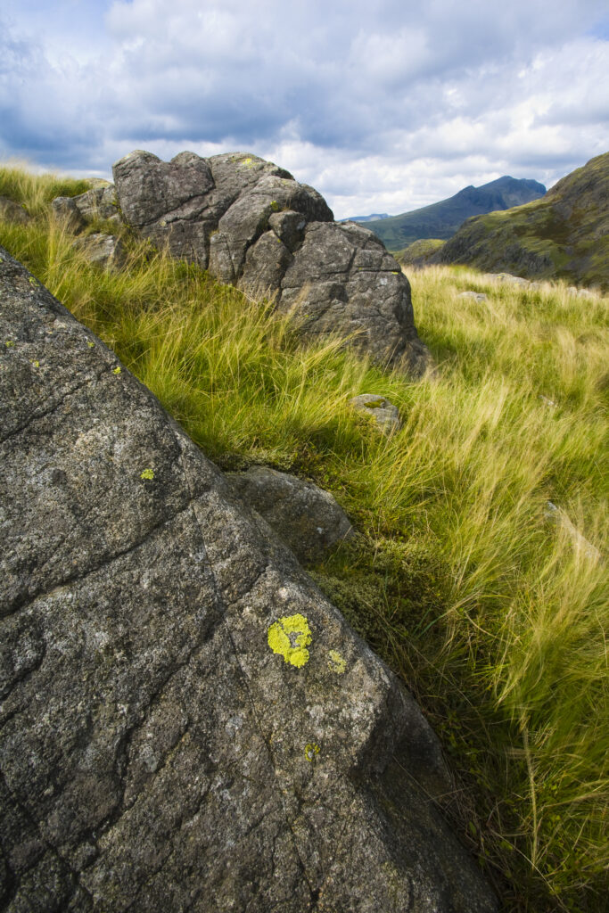England, Cumbria, Lake District National Park. The wild, rocky outcrop of Peathill Crag near Hardknott Pass in the Western Lake District.