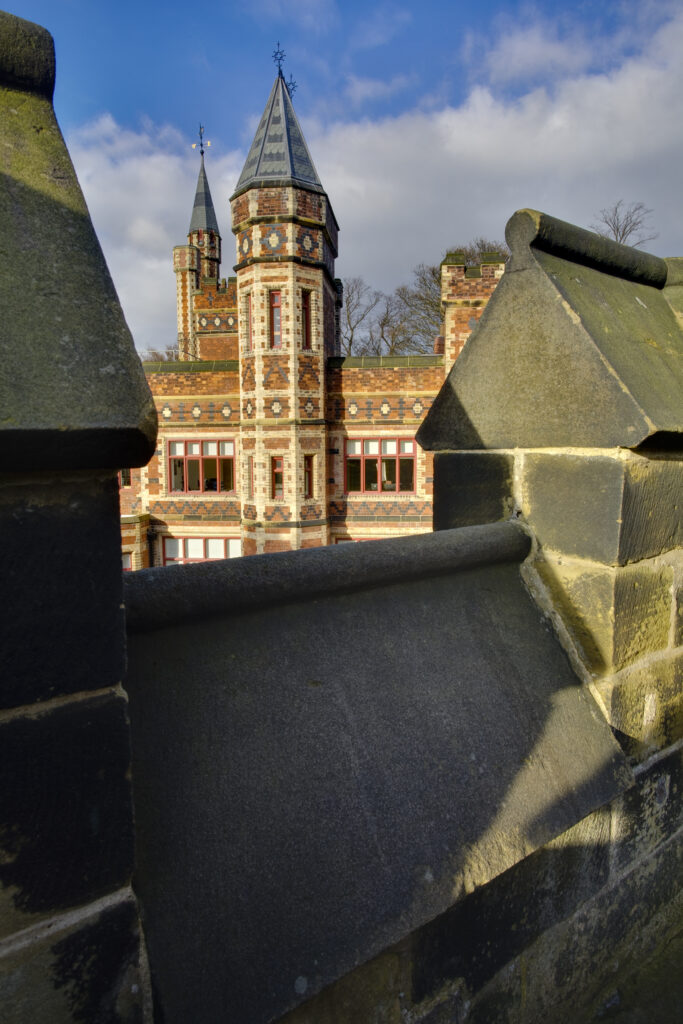 England, Tyne & Wear, Saltwell Park. Saltwell Towers situated in Saltwell Park, a fine example of a Victorian Park located in the borough of Gateshead.