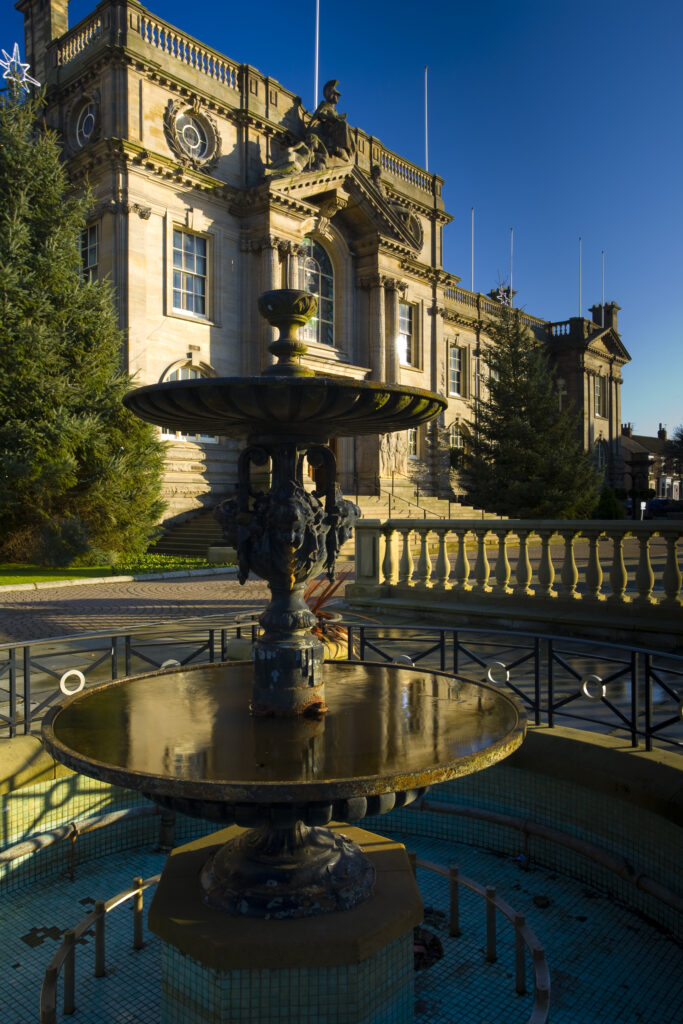 England, Tyne & Wear, South Shields. Ornate fountain in the grounds of the South Shields Town Hall, opened in 1910 and often used in Catherine Cookson television dramas.