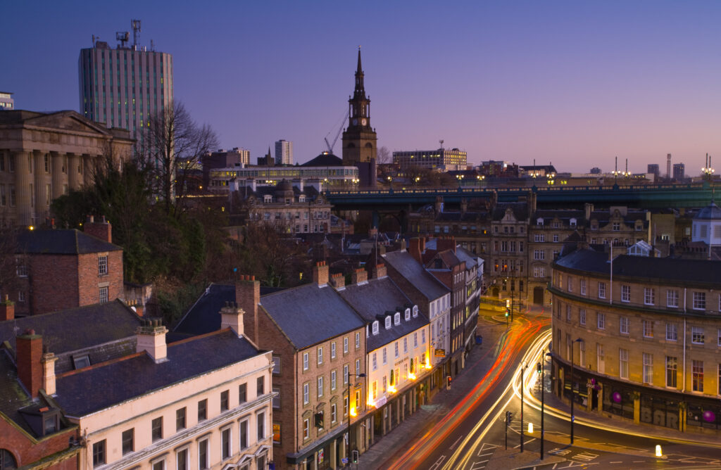 England, Tyne & Wear, Newcastle Upon Tyne. England, Tyne & Wear, Newcastle Upon Tyne. Dawn looking over Sandhill and the varied skyline of Newcastle Upon Tyne.