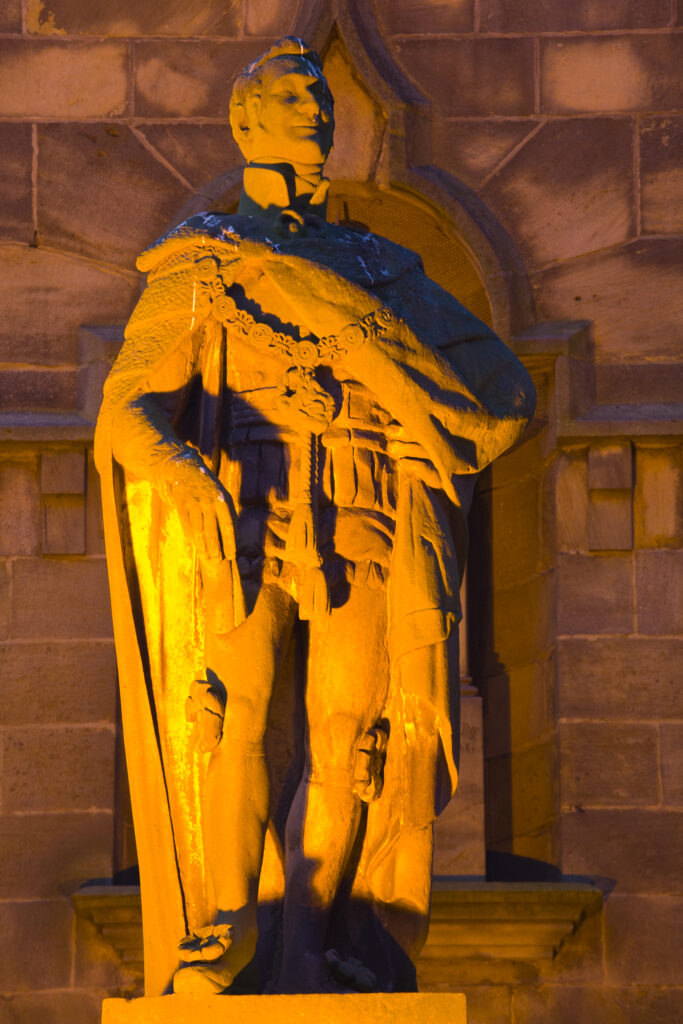 England, Tyne and Wear, Tynemouth. Statue of the 3rd Duke of Northumberland, in the grounds of the Master Mariners Homes.