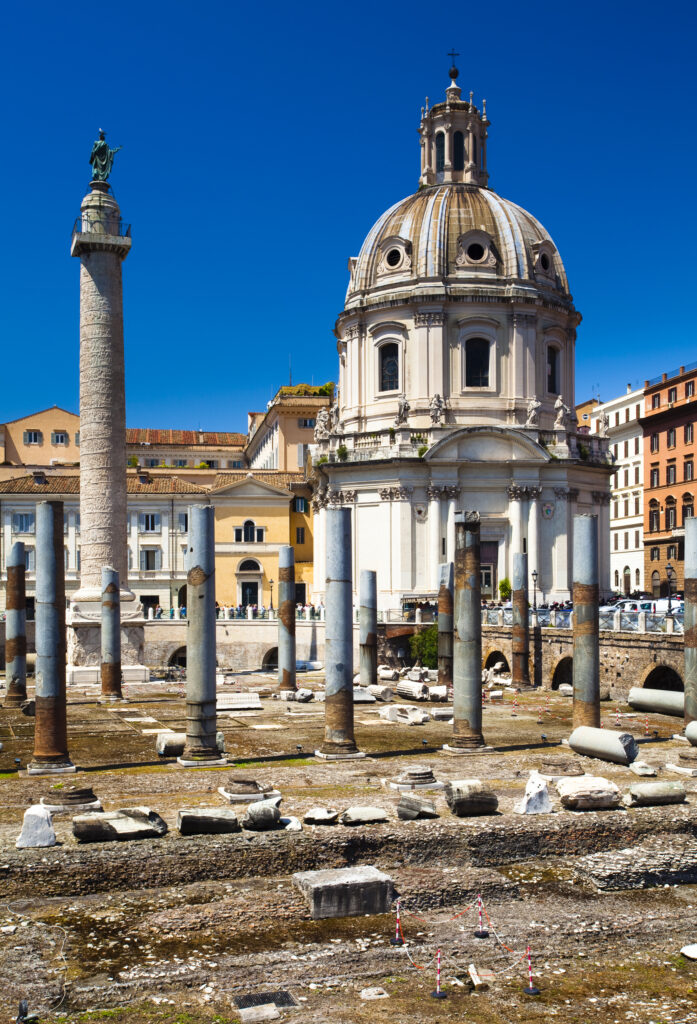 Italy, Lazio, Rome. The remains of the Roman Forum (Forum Romanum) in the city of Rome.
