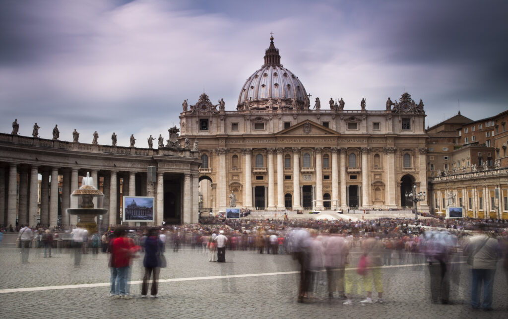 Italy, Lazio, Rome. Piazza San Pietro and St. Peter's Basilica in Vatican City.